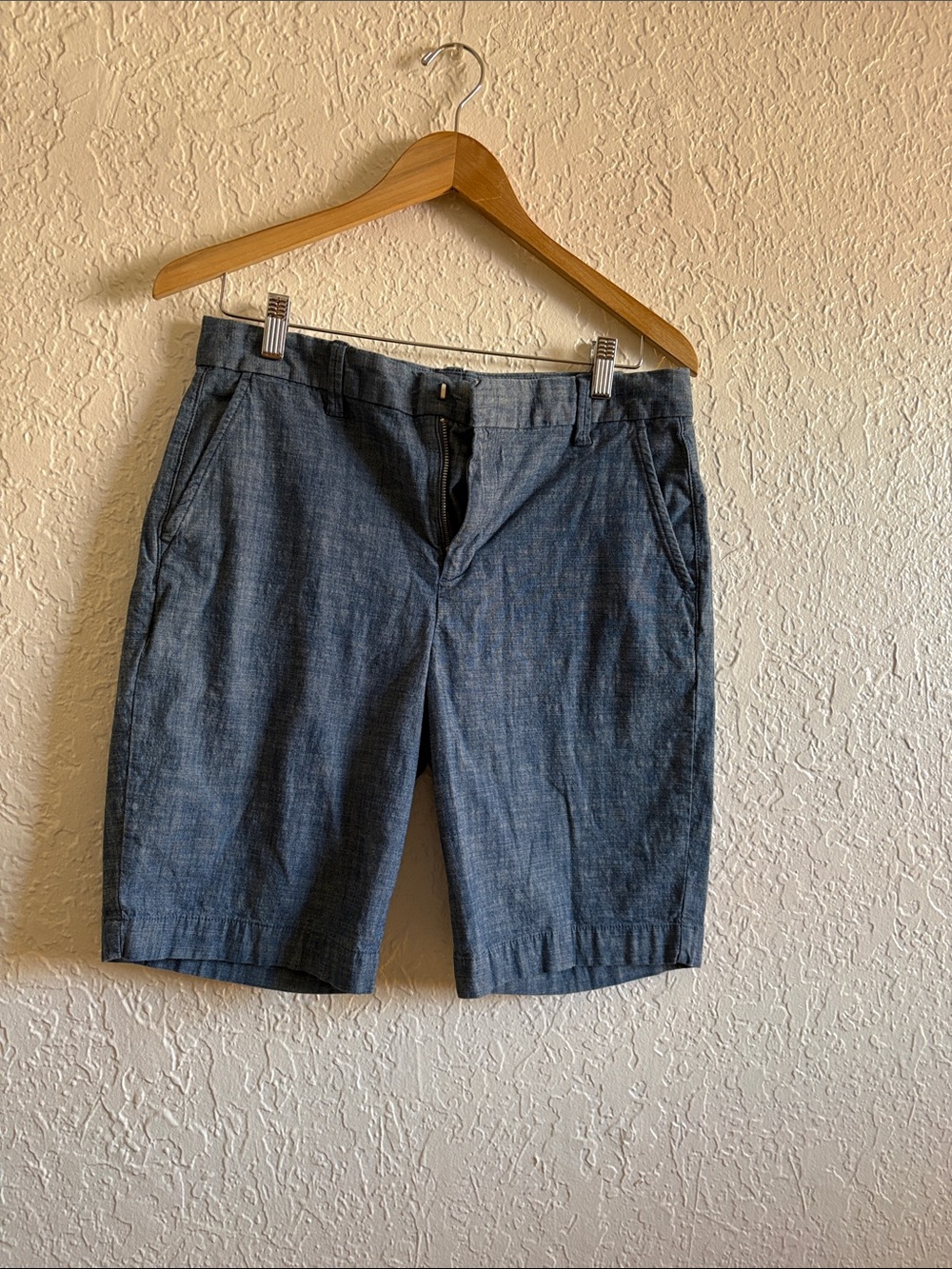 GAP Womens Flat-Front Chambray Shorts - Slate Blue